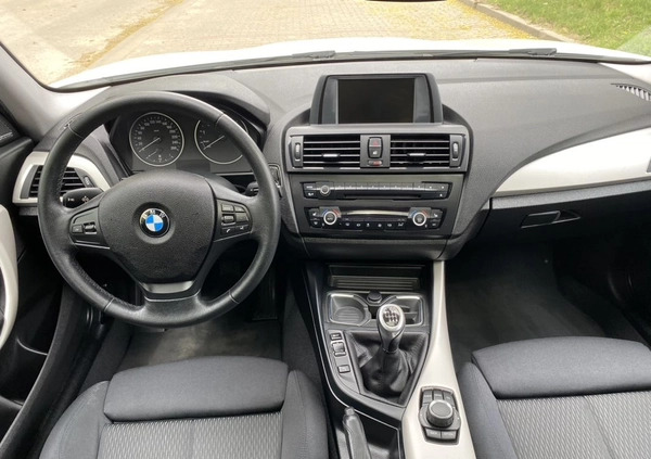 BMW Seria 1 cena 43900 przebieg: 112838, rok produkcji 2014 z Golina małe 742